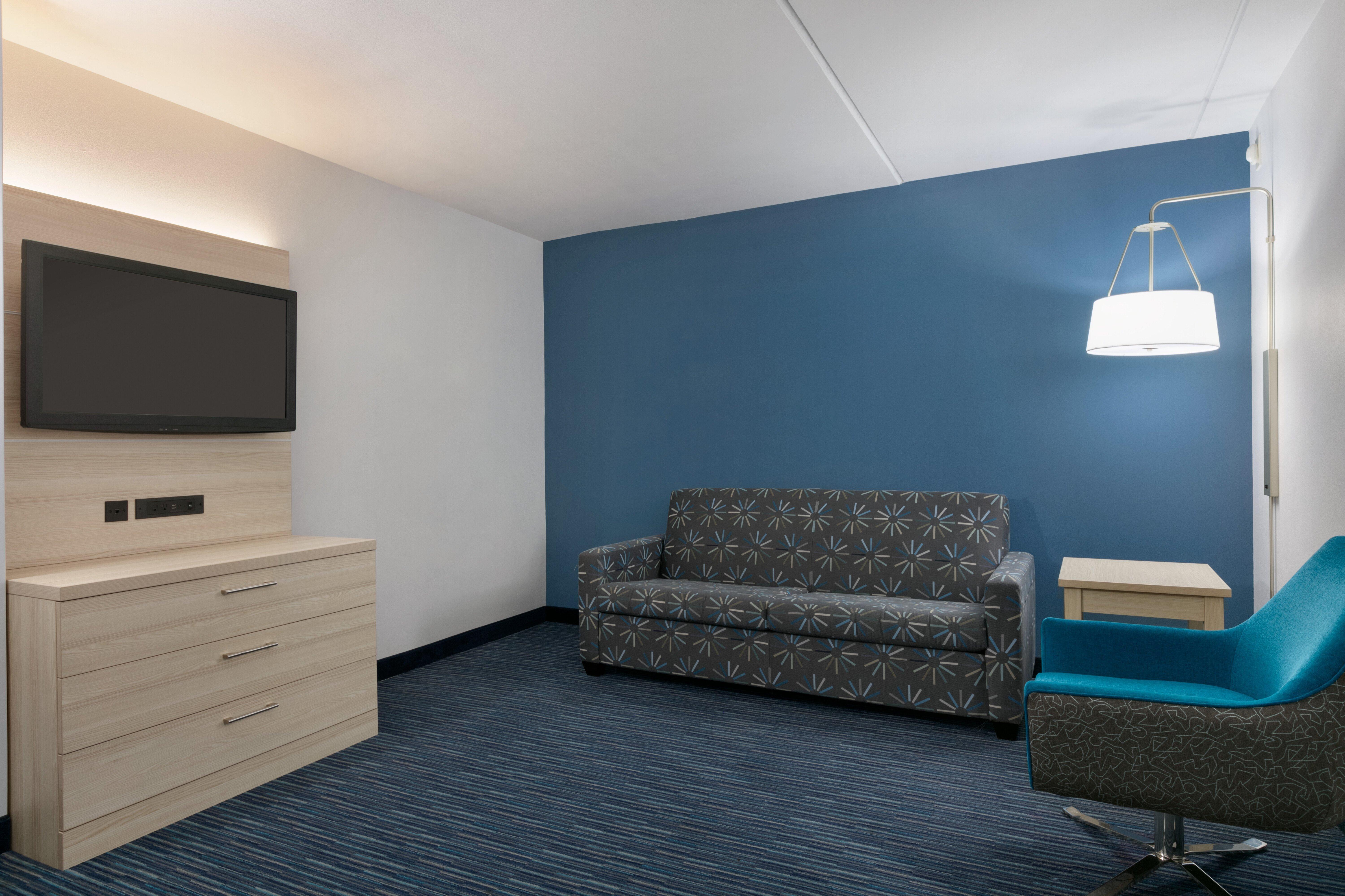 Holiday Inn Express Hotel & Suites Norfolk Airport By Ihg Bagian luar foto