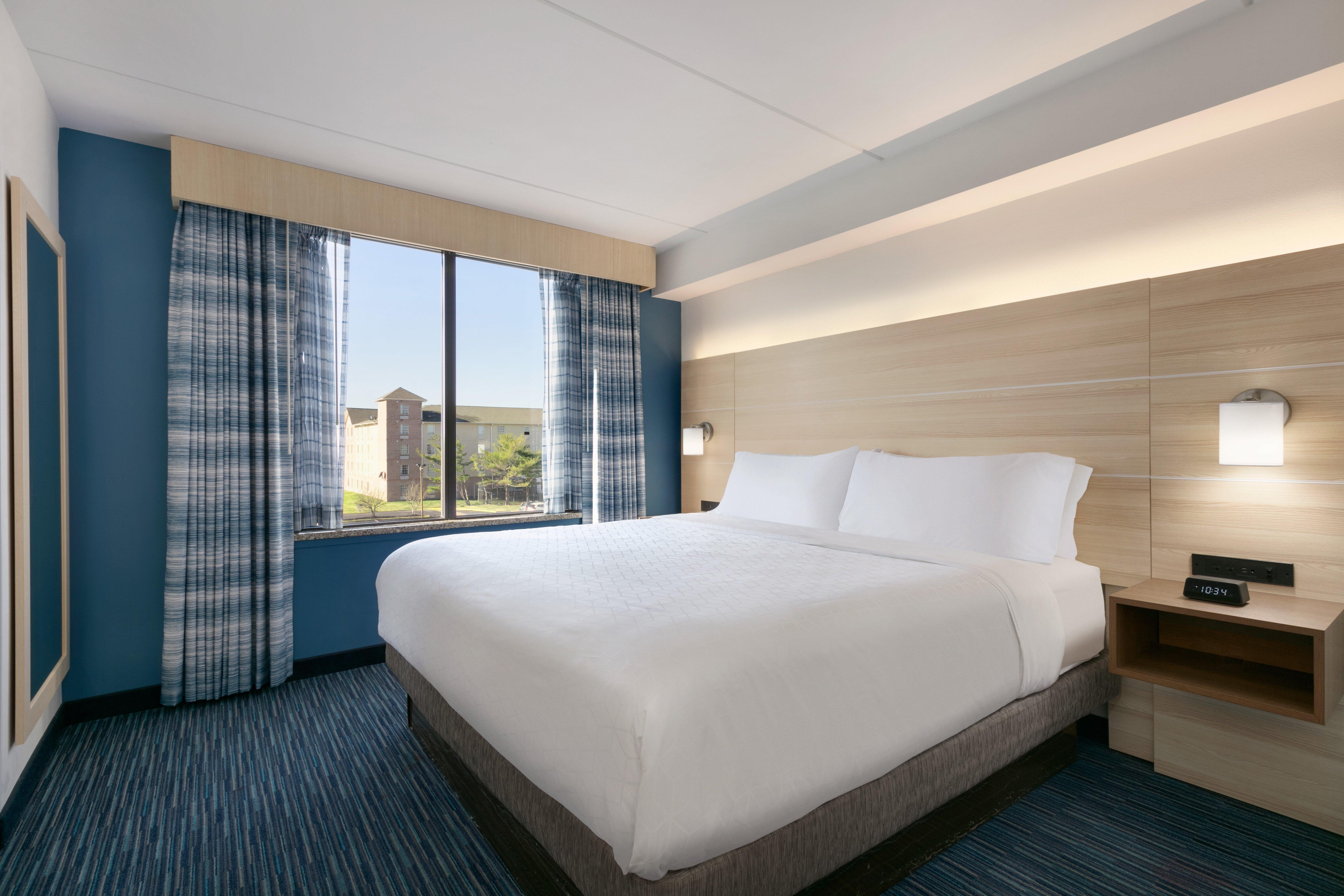 Holiday Inn Express Hotel & Suites Norfolk Airport By Ihg Bagian luar foto