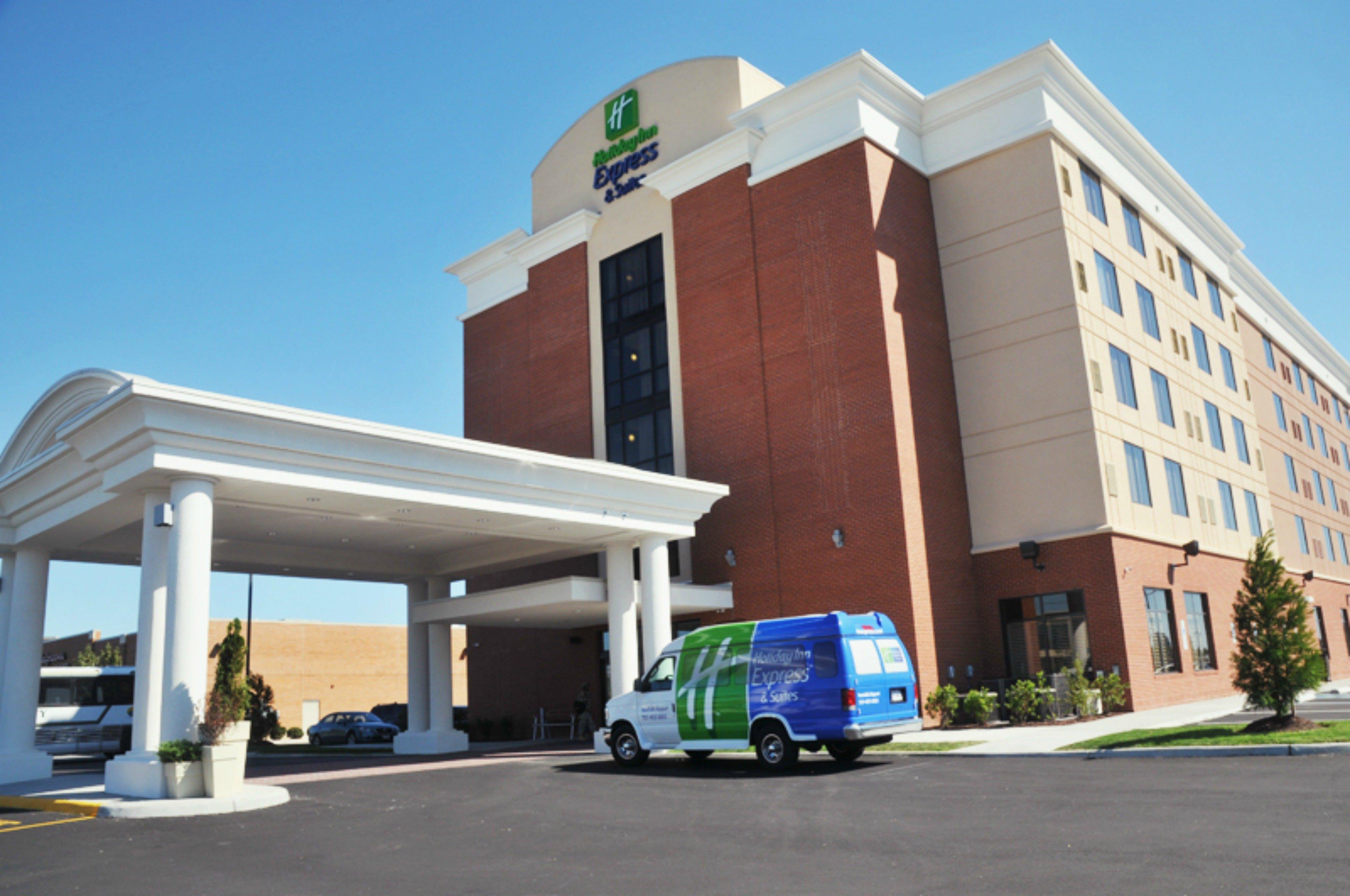 Holiday Inn Express Hotel & Suites Norfolk Airport By Ihg Bagian luar foto