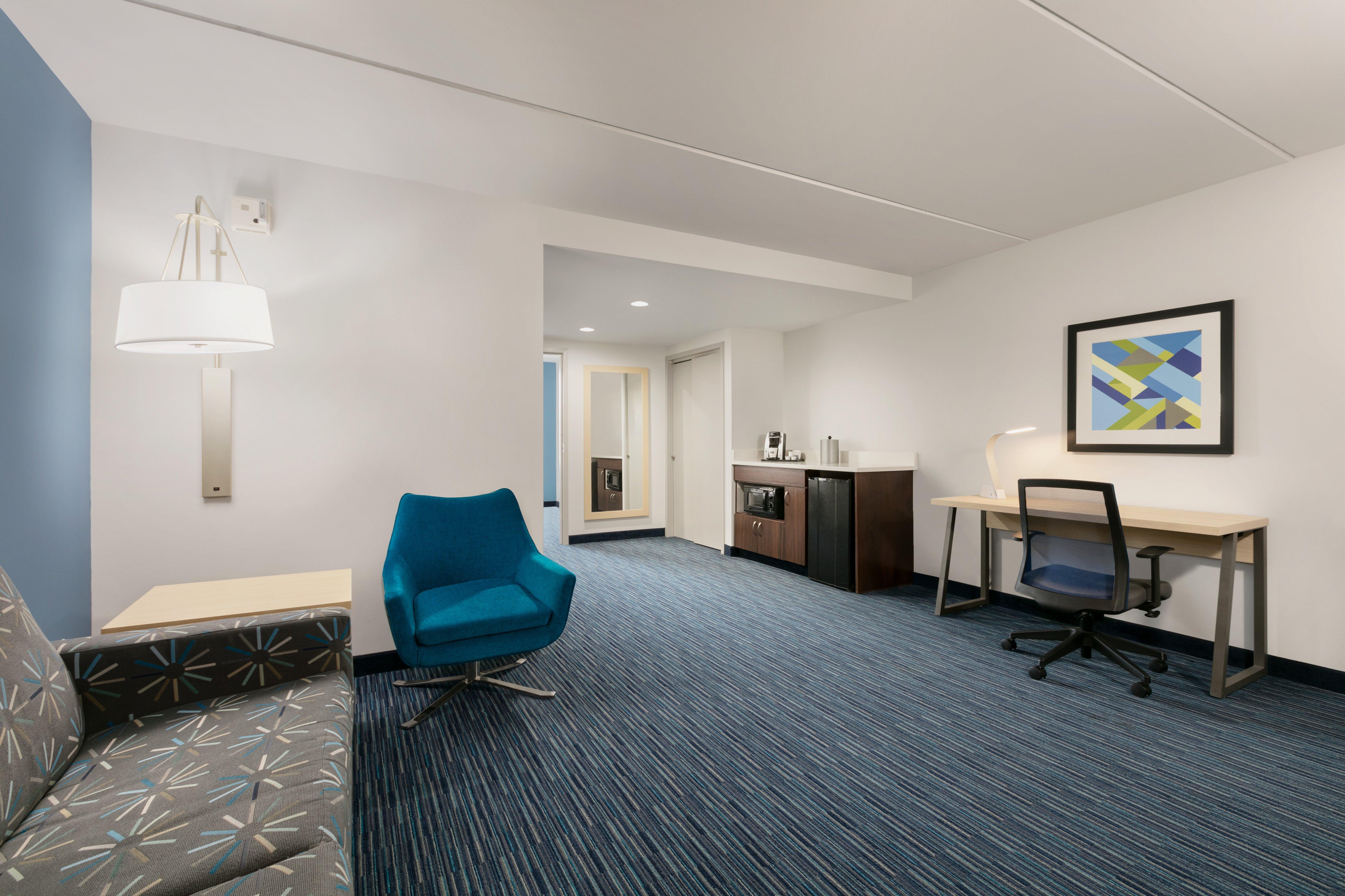 Holiday Inn Express Hotel & Suites Norfolk Airport By Ihg Bagian luar foto