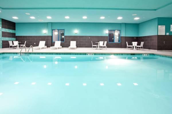 Holiday Inn Express Hotel & Suites Norfolk Airport By Ihg Bagian luar foto