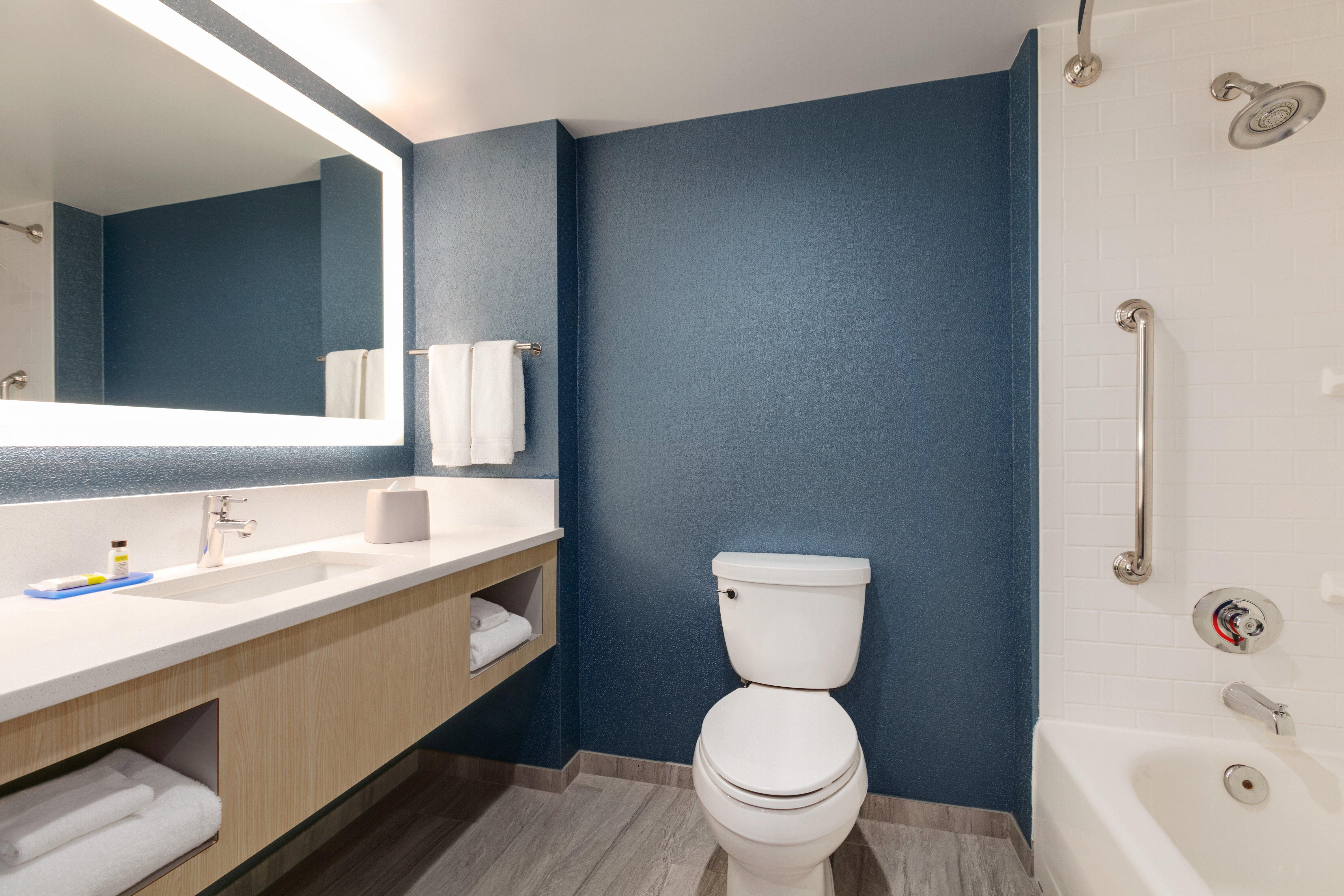 Holiday Inn Express Hotel & Suites Norfolk Airport By Ihg Bagian luar foto